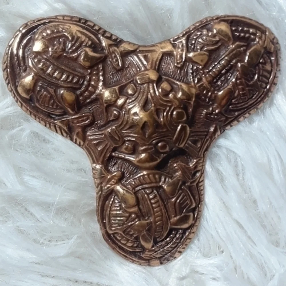 Vintage Triple Node Brassy Copper Brooch